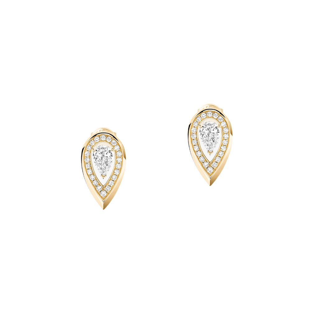 18K Gold Fiery Diamond Stud Earrings