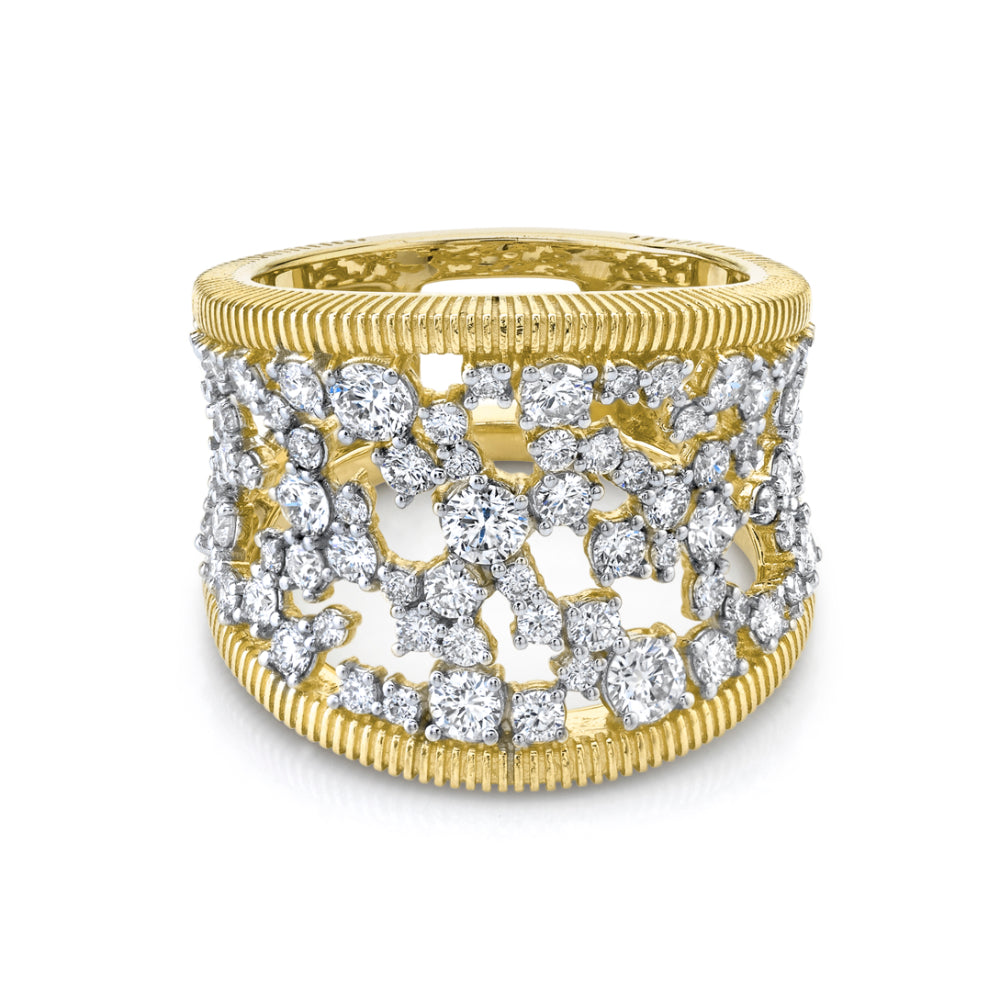 18K Gold Strie Diamond Cluster Ring