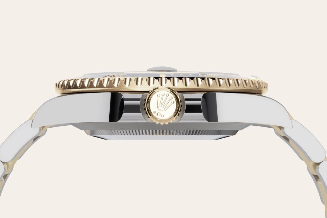 Rolex M126613LB-0002 material
